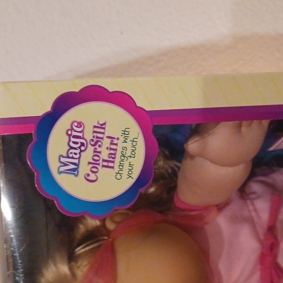 Cabbage Patch Doll New In Box Magic Touch Color Silk  Doll.. - Picture 5 of 9